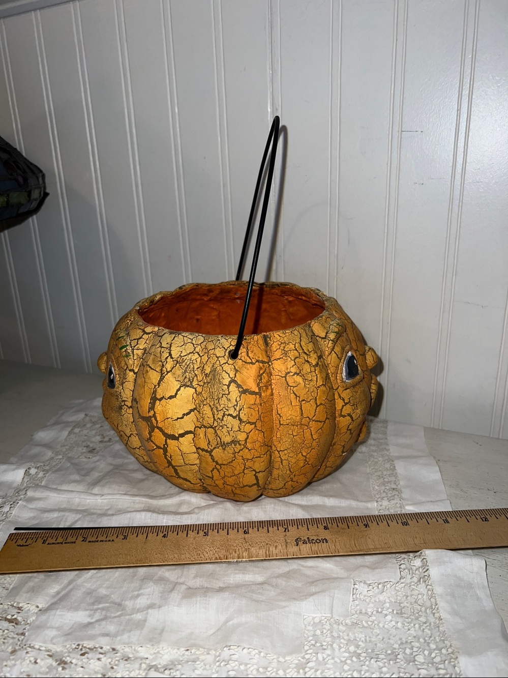 Vintage style paper mache Halloween pumpkin - Picture 2 of 5